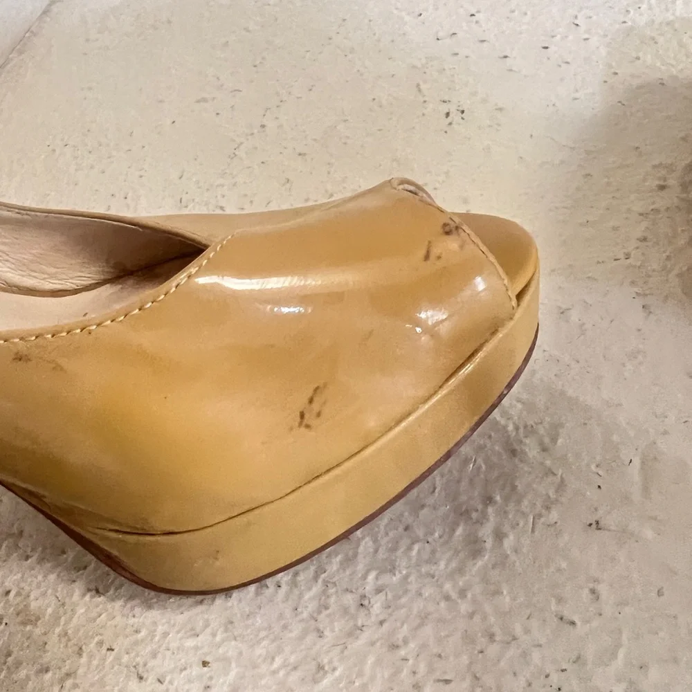 Michael Kors Womens York Pump Size 6.5 Tan Nude Leather Platform Heel Dress Shoe